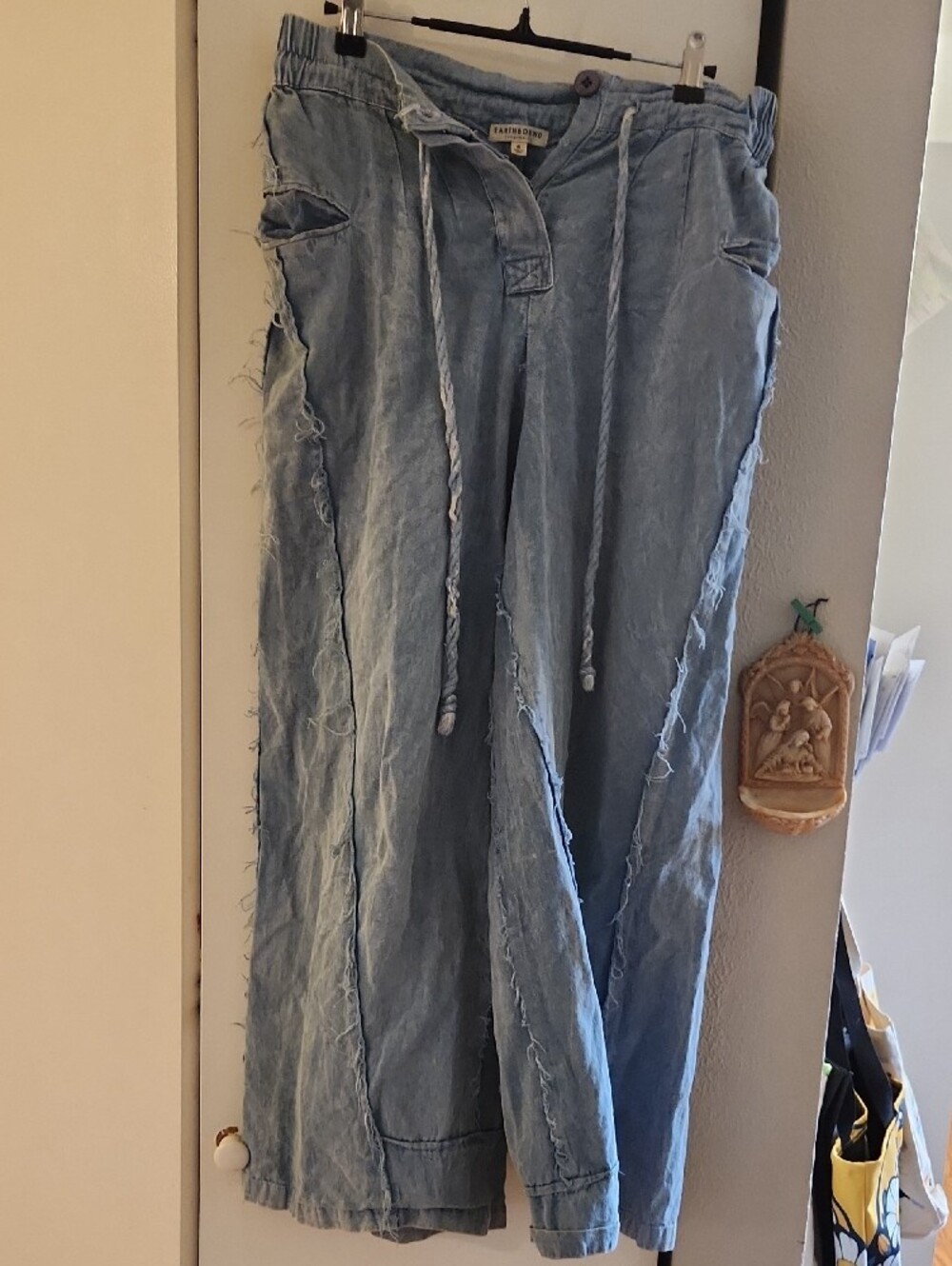 EARTHBOUND Light Blue Denim Button-Up Frayed Pants Boho Bohemian Sz S